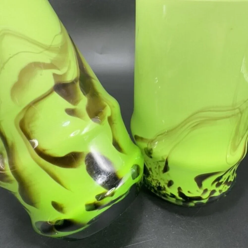 Vintage Bohemian Tumbler Glasses Set 2 Cases Green Black Swirls Glasses Cups VTG